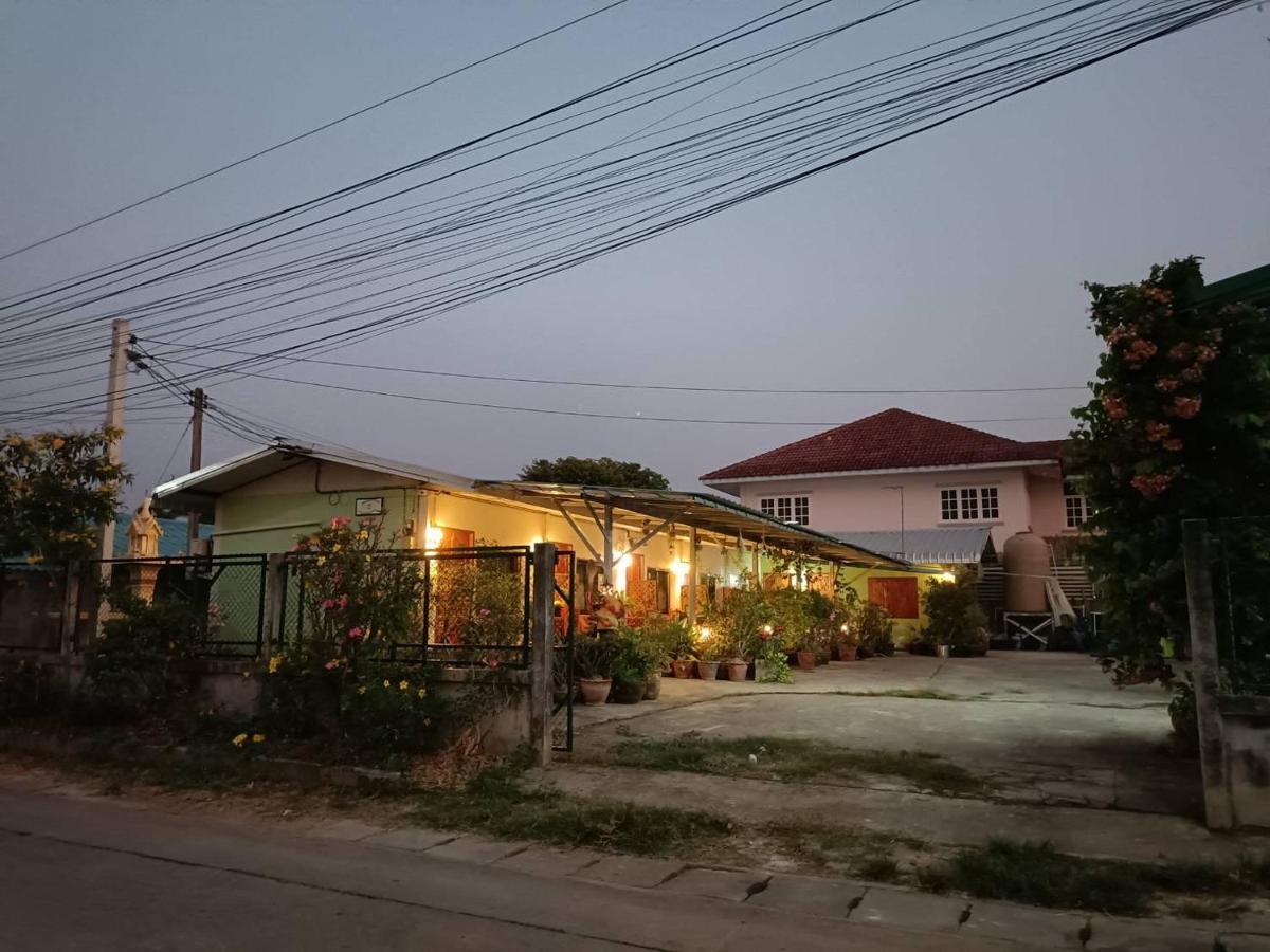 Yaijaew House Apartment Sukhothai Exterior photo