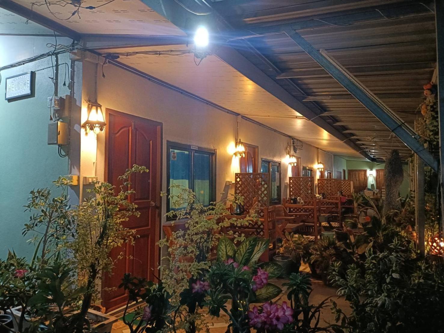 Yaijaew House Apartment Sukhothai Exterior photo